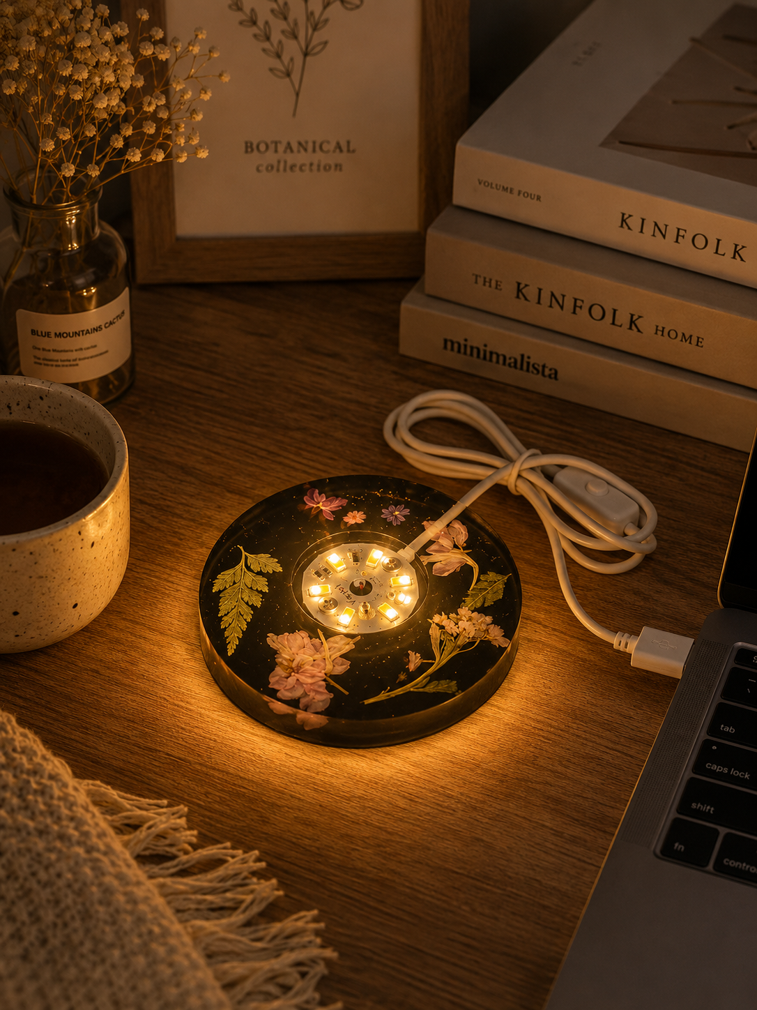 Pressed Floral Ambient USB LED Resin Lamp Base — 3 Inch Round