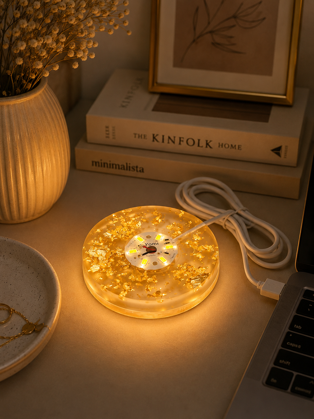 Gold Flake Ambient USB LED Resin Lamp Base — 3 Inch Round
